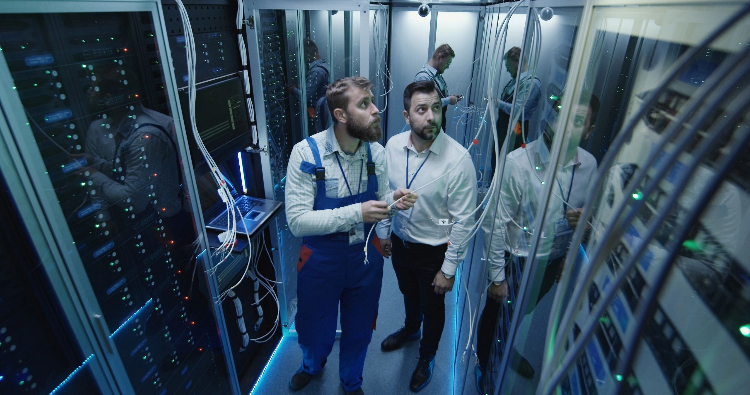 Fiber optic project planning in a data center